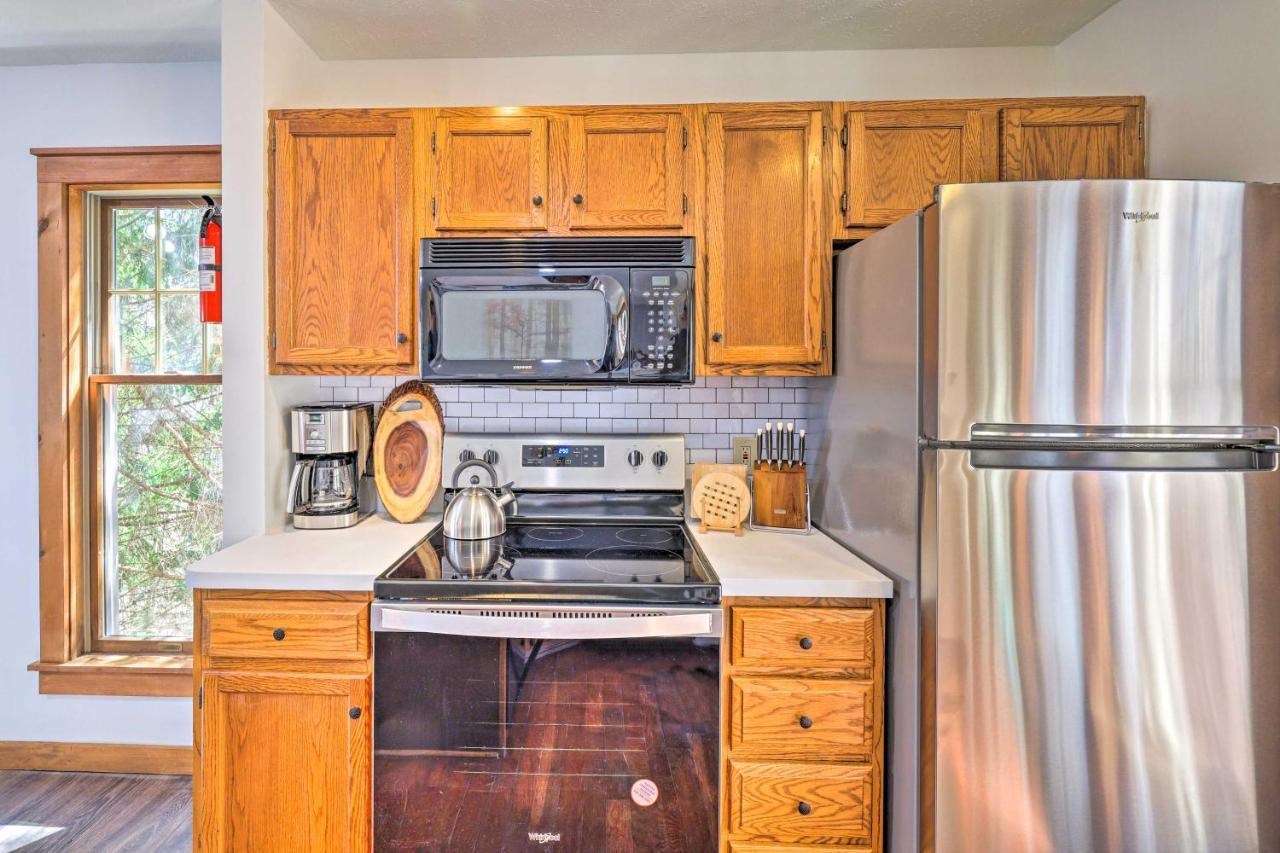 Pocono Retreat, 1 Mi To State Park And Ski Access! Tannersville Esterno foto