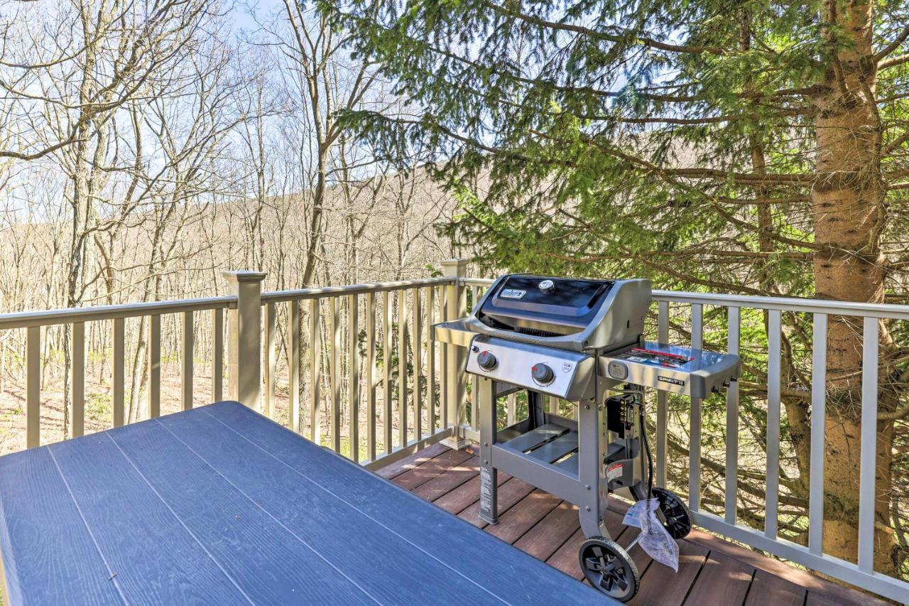 Pocono Retreat, 1 Mi To State Park And Ski Access! Tannersville Esterno foto