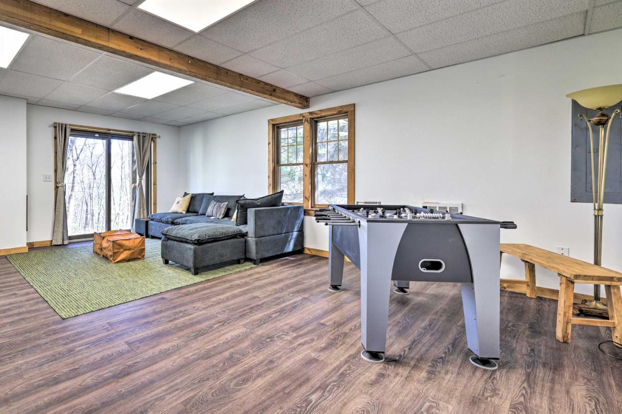 Pocono Retreat, 1 Mi To State Park And Ski Access! Tannersville Esterno foto